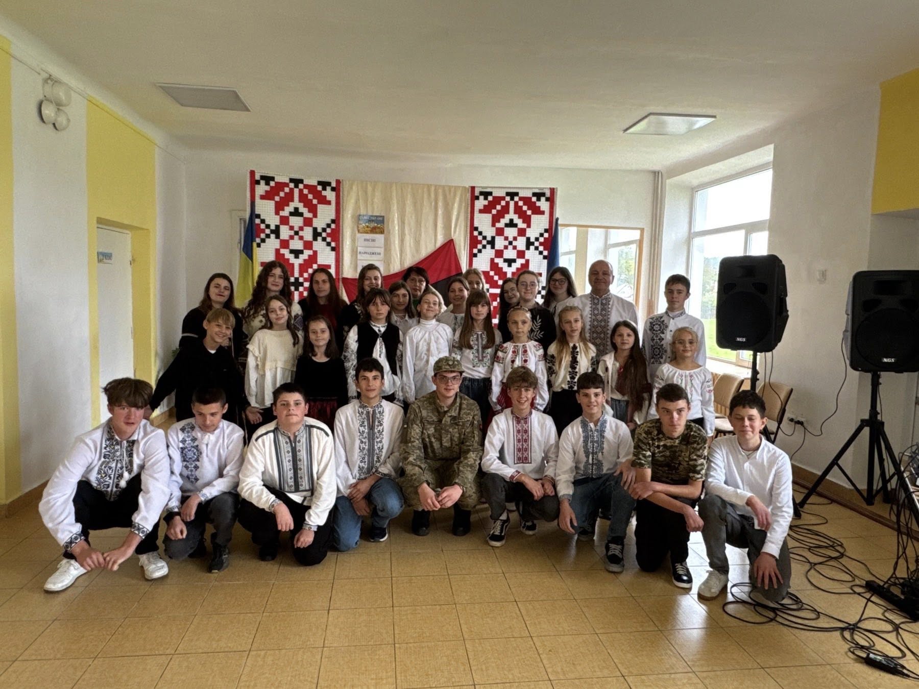  Концерт “Пісні народжені війною” у Підгірській гімназії 