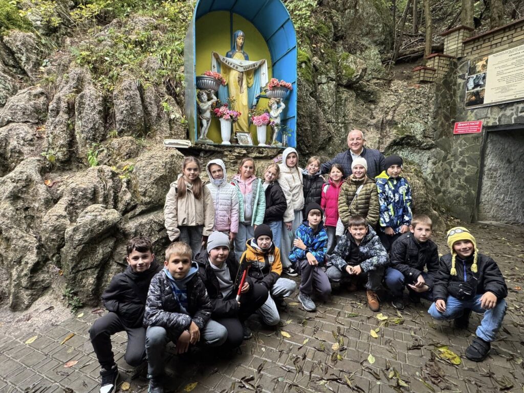 Відвідали «Кришталеву печеру»