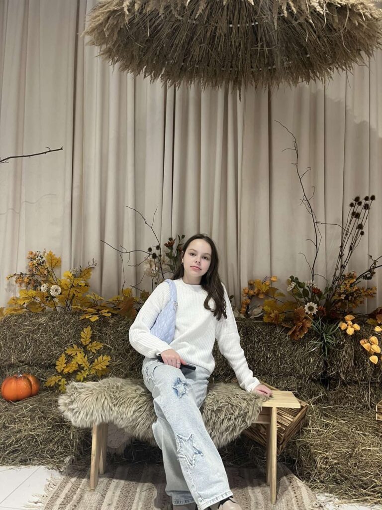 Дутчин Софія – почесне ІІІ місце на олімпіаді з української мови.